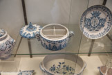 Musée des Arts Décoratifs. La salle à manger.<br> Pot à épices.