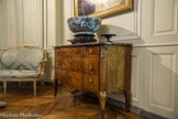 Musée des Arts Décoratifs. Salon Cruse-Guestier<br>La commode.