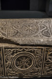 Musée d'Aquitaine. <br> Un sarcophage, avec l'alpha et l'oméga inversé.