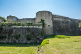 Citadelle de Blaye<br>. La puissante tour de Diane dont les fondations de mesure 9 m de diamètre. Un escalier à vis aménagé dans l’épaisseur du mur intérieur la desservait.