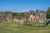 Citadelle de Blaye<br>. Ruines du château des Rudel dans la citadelle. L'ancien château-fort des seigneurs de Blaye construit par Wulgrin Rudel(XIIe siècle) est intégré à la citadelle par Vauban. Il possédait 6 tours (Donjon, tour de la Cloche, tour de la Décharge, tour du Trésor, tour de Diane et tour de la Porte). Transformé en logis pour les gouverneurs militaires de la place, il est partiellement remanié au XVIIe siècle. Abandonné à partir de 1820, le château est en cours de restauration.