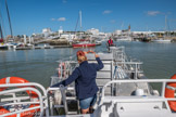 Départ pour le phare de Cordouan.<br> Amarrage de la barge de débarquement.