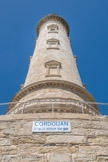 Le phare de Cordouan.<br> Prouesse architecturale réalisée en pleine mer… le phare s’élève majestueusement et dévoile la beauté de sa pierre de taille sculptée. 
Haut de 67,50 mètres, il offre une vue exceptionnelle en récompense de l’ascension des 301 marches qui mènent à la lanterne.