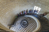 Le phare de Cordouan.<br> LA SALLE DU CONTREPOIDS. Le poids terminait sa trajectoire dans un bac à sable positionné à ce niveau et les gardiens le remontaient toutes les trois heures.