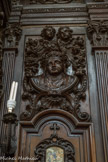 L’église Saint Bruno<br> Sainte Roseline de Villeneuve (couronne de fleurs).