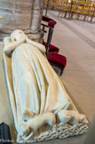 <center>Princesse. </center>Princesse non identifiée, dite Blanche de Bretagne, épouse de Philippe d'Artois, première moitié du XIVe s, marbre.