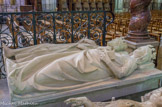<center>Robert II le Pieux et Constance d'Arles
</center> Robert II le Pieux, 970 - 1031, roi des Francs de 996 à 1031. Commande de Saint Louis. Vers 1263-1264, pierre.
Constance d'Arles, 984 - 1032, reine des Francs, troisième épouse de Robert II le Pieux.
Commande de Saint Louis. Vers 1263-1264, pierre.