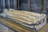 <center>Blanche de France</center>Blanche de France, morte en 1320, fille de Saint Louis et de Marguerite de Provence. Provenance : Paris, église des Cordeliers. A Saint-Denis en 1817. XIVe siècle, pierre.