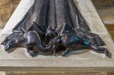 <center>Reine</center>Reine, identification incertaine. Marie de Brienne (morte en 1280), dernière impératrice latine de Constantinople. Provenance : abbaye de Maubuisson. A Saint-Denis en 1816. Pierre dite de Tournai.