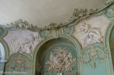 <center></center><center>Hôtel de Soubise. Archives Nationales.</center>Le salon ovale. L'Arithmétique, L'Astronomie de Jean-Baptiste II Lemoyne.