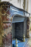 <center></center><center>Hôtel de Soubise. Archives Nationales.</center>Cabinet des livres. La cheminée ancienne en marbre de Rance, avec sa garniture de plaques foyères, est la seule de l’hôtel de Soubise qui soit d'origine.