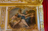 <center></center><center>Hôtel de Soubise. Archives Nationales.</center>Chambre de parade de la princesse. Les dessus-de-porte sont restés à leur emplacement d'origine : Minerve enseignant à une jeune fille l'art de la tapisserie par Charles Trémolières (Salon de 1737).