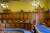 <center></center><center>Palais de Justice. </center>La 1er Chambre du tribunal civil. Dans le coin, un 