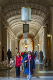 <center></center><center>Palais de Justice. </center>La galerie des Prisonniers et la galerie Lamoignon forment une longue galerie aux voûtes aplaties et en partie neuve.