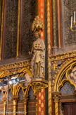 <center></center><center>La Sainte-Chapelle.  </center>A droite, près du choeur.