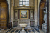 <center>L'église Saint-Paul-Saint-Louis</center>Chapelle des fonts baptismaux. Tableau 