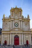 <center>L'église Saint-Paul-Saint-Louis</center>La façade baroque de saint-Paul refaite par Victor Baltard au XIXe siècle, dans le style baroque flamand.