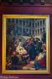<center>Raphaël au Vatican. Salon de 1833.</center>Horace Vernet. Paris, 1799 – Paris, 1863. Le tableau représente une altercation légendaire, en présence du pape Jules II, entre Raphaël, au centre, et Michel-Ange, esseulé dans le coin de la composition. Cette œuvre s'inscrit dans la lignée des hommages aux grands maîtres, alors très à la mode. Vernet fut cependant critiqué pour son manque d'idéalisation des personnages.
