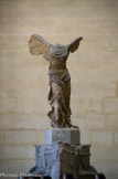 <center>Victoire de Samothrace.</center>C'est une sculpture grecque de l'époque hellénistique représentant la déesse Niké, personnification de la victoire, posée sur l'avant d'un navire.