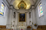 <center>Missions étrangères</center>Tout au long du XVIIIe siècle, elle voit partir des missionnaires.
Caserne de la garde nationale pendant la Révolution, elle est déclarée en 1798 bien national (comme le séminaire) ; mise en vente, elle est discrètement rachetée.
En 1802, elle ouvre à nouveau ses portes sous le nom d’église Saint-François-Xavier, église succursale de la paroisse Saint-Thomas-d’Aquin, et voit augmenter le nombre et l’importance des départs en mission.
Le 8 juillet 1848, elle accueille les obsèques de l’un de ses paroissiens : François-René de Chateaubriand, en présence de Victor Hugo, Sainte-Beuve, Honoré de Balzac et presque tout l’Institut.
En 1851, Charles Gounod, organiste attitré, compose la musique du Chant pour le départ des missionnaires, puis celle du Chant pour l’anniversaire des Martyrs. En 1874, la construction d’une nouvelle église paroissiale place du Président-Mithouard, l’église Saint-François-Xavier-des-Missions-étrangères, s’achève.
La chapelle de la rue du Bac revient alors à sa première destination et reprend son nom d’origine.