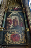 <center>Saint Eustache</center> Chapelle Saint-Vincent de Paul. Toile due vraisembleblement à Simon Vouet. Sur le mur Ouest, l'espace est réparti de manière cruciforme. A la base du bras vertical de la croix, la naissance de la Vierge inaugure l'Evangile, tandis qu'à son sommet la vision de Saint Jean dans l'Apocalypse nous fait entrer dans l'histoire de la lutte du bien et du mal. Horizontalement on passe de la gauche avec Saint Jean Baptiste montrant l'agneau, à Saint Louis à droite. L’Eglise, symbolisée par Sainte Marguerite victorieuse du dragon, occupe le centre du système.