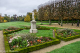 <center></center><center>Le château de Champs-sur-Marne. </center>Flore.