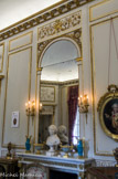 <center>Musée Nissim de Camondo</center>Le grand salon. Buste de l’Été. Par Jean-Antoine Houdon (1741-1828). Vers 1785. Marbre blanc. De chaque côté, paire de coupes, Chine, époque Qianlong (1736 – 1795), porcelaine à couverte craquelée guan.