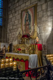 <center>Chapelle Notre-Dame De Guadalupe (Mexique). </center> « Notre-Dame de Guadalupe » vénérée depuis 1531 dans la basilique éponyme à Mexico reproduction en mosaïque offerte en 1949 par le gouvernement mexicain par l'Ateliers de mosaïque du Vatican.
Couronne offerte en 1949 par les fidèles mexicains (l'originale est conservée dans le Trésor de la cathédrale par Mellerio, orfèvre). Autel et confessionnal d'après les dessins d'Eugène-Emmanuel Viollet-le-Duc (années 1860).