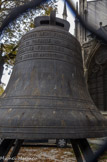 <center>Les cloches de Notre-Dame de Paris. </center> Angélique Françoise. Poids 2490 . Il manque la troisième, Antoinette-Charlotte. Poids 1761 kg.