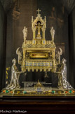 <center>Le Trésor de Notre-Dame. </center> Reliquaire de la Croix dite de Saint-Claude. Argent en partie émaillée, vermeil, diamants, perles fines, quartz, cornaline, citrine, malachite, émaux. P. Poussielgue – Rusand. 1896 – 1900. L'authenticité de la relique de la Croix de Saint-Claude, offerte au XVe siècle par le roi René au couvent des Célestins d'Avignon, fit l'objet d'une reconnaissance en 1895. Ce reliquaire de style gothique international fut exécuté sur les dessins de l'architecte Jules Astruc (1862 – 1935) grâce au legs du chanoine Jouan (1825 – 1895). Présenté à l'exposition universelle de 1900, il fut salué par la critique.