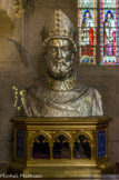 <center>Le Trésor de Notre-Dame. </center> Buste reliquaire de saint Denis. Argent, âme de bois, bronze doré, émaux, verroteries. J – A Chertier. Après 1857. Réalisé d'après les dessins de Viollet-le-Duc. Ce dernier s'est inspiré du chef-reliquaire gothique du saint exécuté en 1281 pour l'abbaye de Saint-Denis.