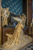 <center>La Chapelle Saint-Guillaume. </center>  Chapelle Saint-Guillaume : mausolée du lieutenant-général Henri Claude d'Harcourt par Jean-Baptiste Pigalle.