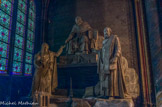 <center>Chapelle Saint-Marcel. </center> Ancienne Chapelle de la Décollation, de Saint-Jean-Baptiste, Saint-Eutrope et Sainte-Foi ou Chapelle de Vintimille.
Vitraux grisailles de LUSSON, 1862
Peintures murales de Maillot le jeune, Second Empire.
Monument du Cardinal Jean-Baptiste de Belloy Archevêque de Paris de 1802 à 1805 par L-P. Deseine, mort en 1822.