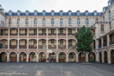 <center></center><center>Lycée Louis-Legrand.</center>La cour Victor-Hugo.