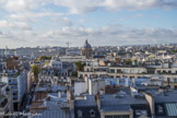 <center></center><center>Le clocher de l'église de Gentilly et donc la Cité Internetionale Universitaire, l'église du Val-de-Grâce et  Le dôme de l'observatoire de Paris.</center>