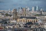 <center></center><center>L'église de Saint Sulpice et les tours de la Défense.</center>