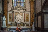 <center>Notre-Dame-des-Victoires. </center> Chapelle de sainte Anne couverte d'ex voto.