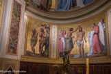 <center></center><center>Église Notre-Dame-de-Lorette. </center> La chapelle des baptêmes. Le Péché originel et le baptême du Christ. Habituellement, les artistes utilisent pour des décors religieux de cette ampleur la peinture à l'huile ou la fresque. Orsel et Roger considèrent ces procédés inadaptés à un climat trop humide : ils élaborent une technique spécifique capable de résister aux conditions climatiques de l'église, la peinture à la 