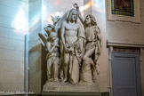 <center></center><center>Ville d’Avray. </center> L'église Saint-Nicolas - Saint-Marc de Ville-d'Avray. Sculpture dans le chœur «Le baptême de Jésus» par F. Rude
C'est une copie de l'original qui est à la Madeleine à Paris.