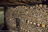 <center></center><center>Les Catacombes de Paris. </center>