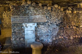 <center></center><center>Les Catacombes de Paris. </center>