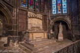 <center></center><center>Église Saint-Germain-l'Auxerrois.</center> La Chapelle de la Bonne Mort (anciennement appelée du Saint Sépulcre ou chapelle st Roch, le patron des fossoyeurs) est totalement refaite en 1841. Elle abrite des vitraux de Thévenot datant de 1859.