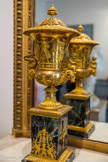 <center></center><center>Musée Marmottan Monet.</center> CLAUDE GALLE 1759-1815. PAIRE DE BRÛLE-PARFUMS. Bronze ciselé et doré, marbre.