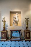 <center></center><center>Musée Marmottan Monet.</center> ÉCOLE D'ANTONIO CANOVA
GANYMÈDE
Marbre blanc. PIERRE-BENOÎT MARCION 1769-1840 (ATTRIBUÉ À)
CONSOLE
Vers 1800
Acajou, glace et marbre blanc Provenant de l'École Militaire. ANONYME
PAIRE DE CANDÉLABRES Bronze doré et marbre.
ANONYME
PAIRE DE SOCLES ORNÉS DE DANSEUSES Époque Premier Empire Amboine, bronze ciselé et doré