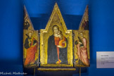 <center></center><center>Musée Marmottan Monet.</center> ECOLE ITALIENNE. Vierge à l'Ensfant, Saint Diacre, Sainte Catherine Fin du XIVe siècle. Triptyque, tempéra sur fond d'or.