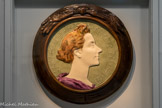 <center>Exposition Toulouse-Lautrec.</center> Henry Nocq (1868-1942),
Émile Muller (1823-1889) et Compagnie
Yvette Guilbert
1893
Médaillon en grès polychrome, cadre original en chêne