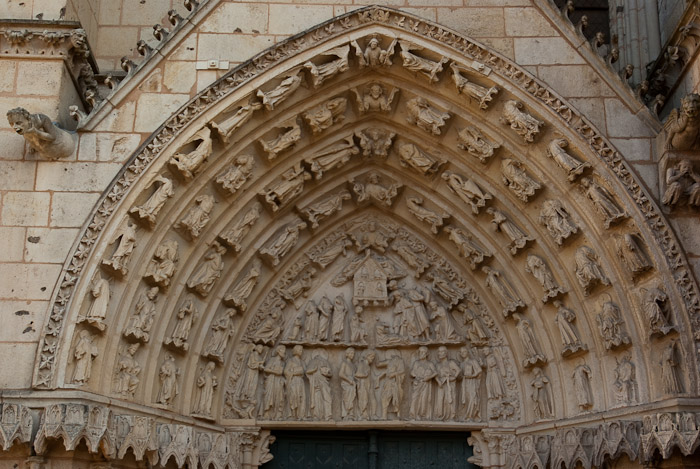 Portail de gauche.