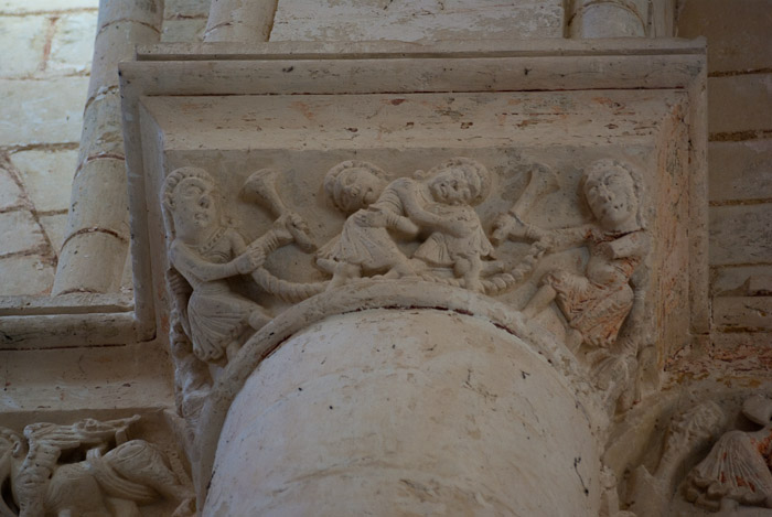 Abbaye de Nouaillé-Maupertuis.