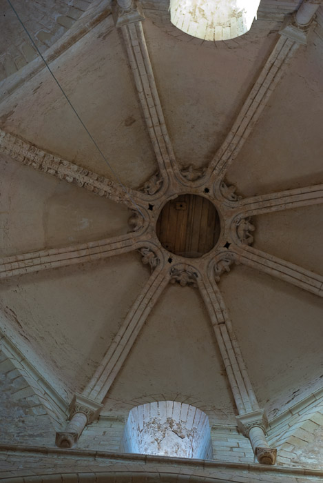 Abbaye de Nouaillé-Maupertuis.