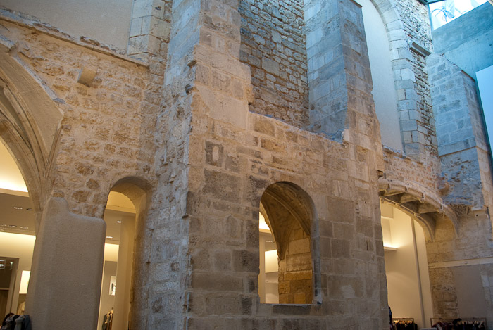 Vestiges de l'église des cordeliers.